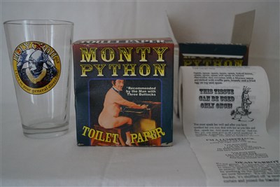 Monty Python Toapapper 1