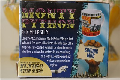 Monty Python Flying Circus Singing Mug 4