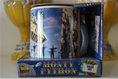 Monty Python Life Of Brian Singing Mug 2
