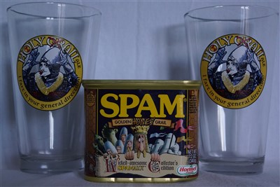 Monty Python Spamalot Golden Honey Grail 1